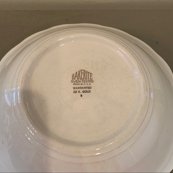 Bakerite Tulip 9 Inch Bowl - Picture 6 of 6